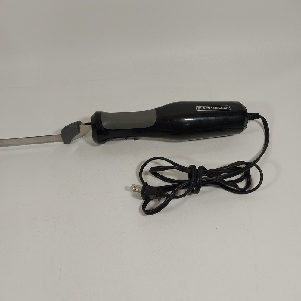 Black & Decker EK500B Comfort-Grip Electric Knife w/ Stainless‎ Steel Blade 9"